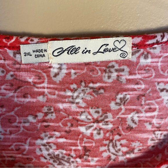 All in Love red and cream print short sleeve top, size 3XL - Picture 4 of 6